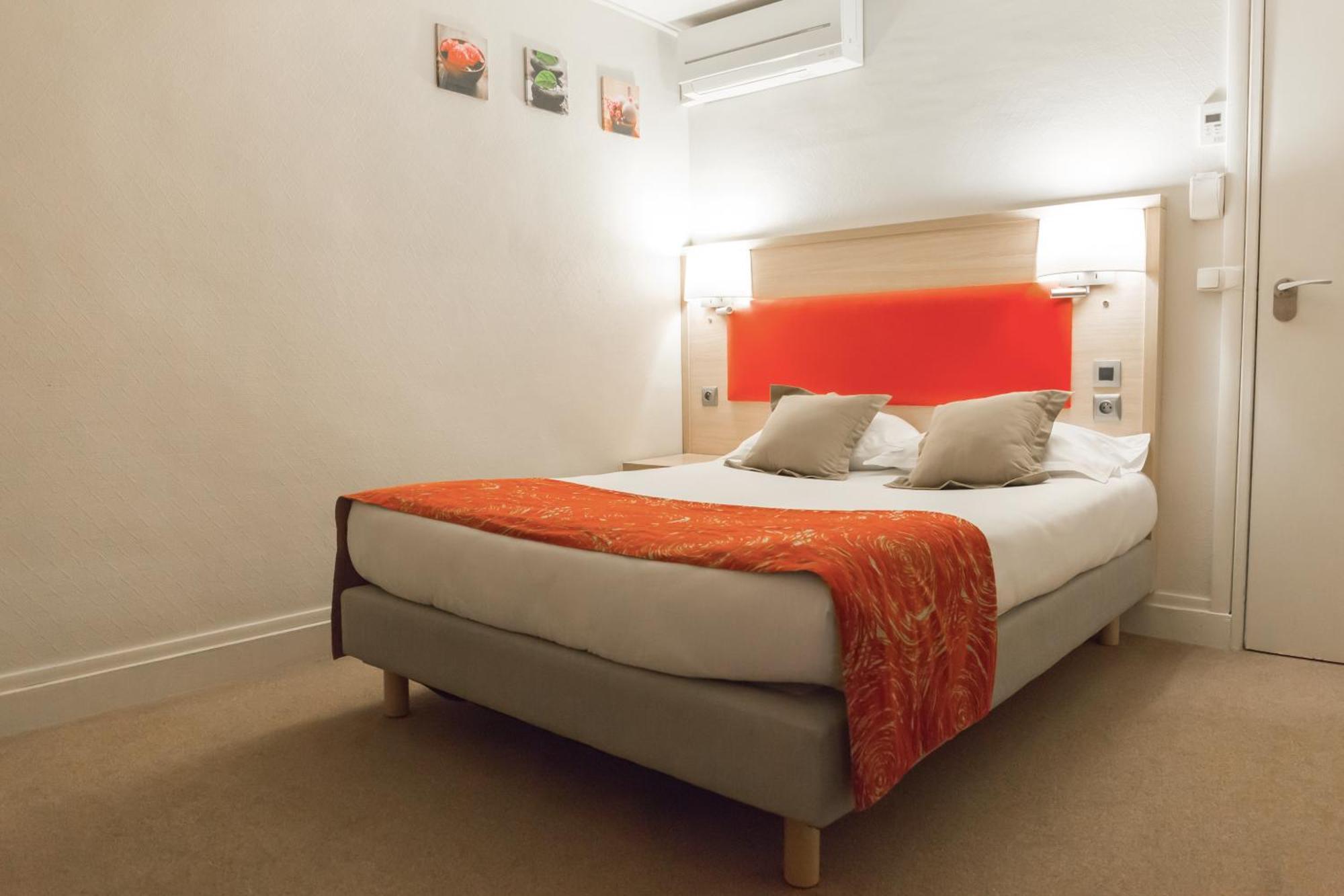 D'Win Hotel Paris Luaran gambar